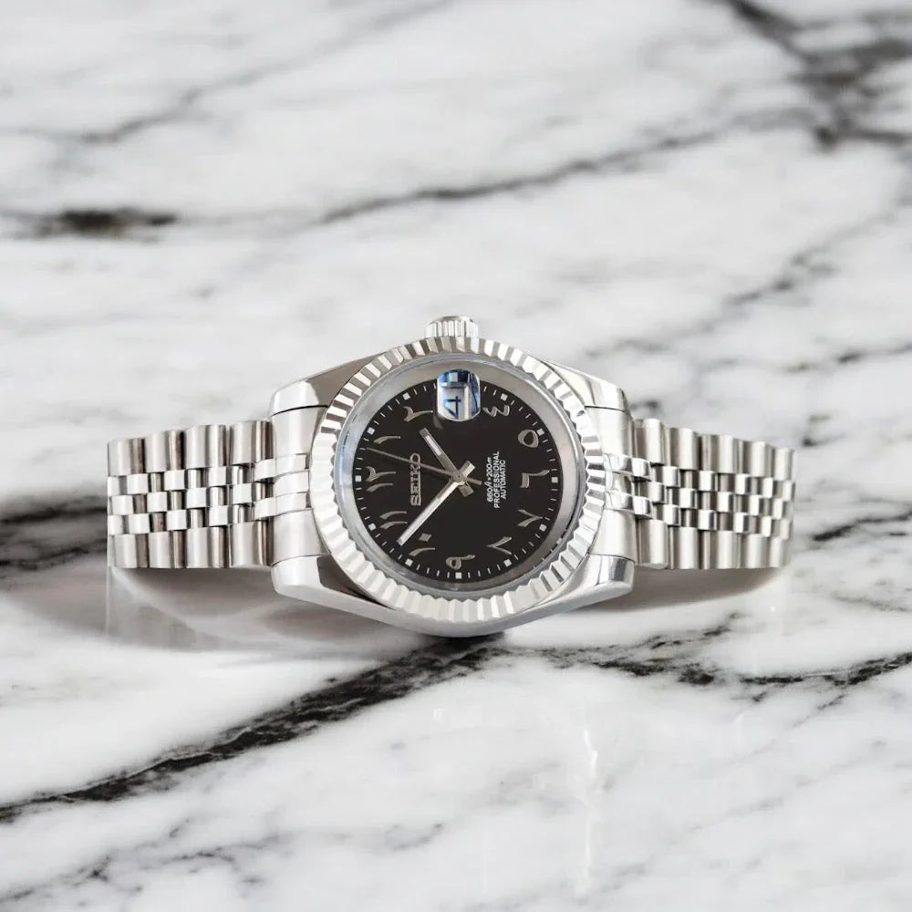 Seiko Mod Datejust "Noir, chiffres arabes"